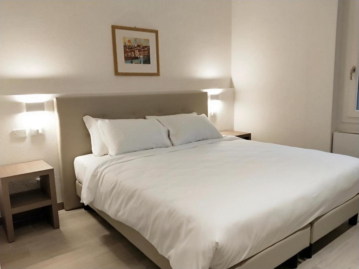 Via Poma Apartments&Rooms Verona Kültér fotó