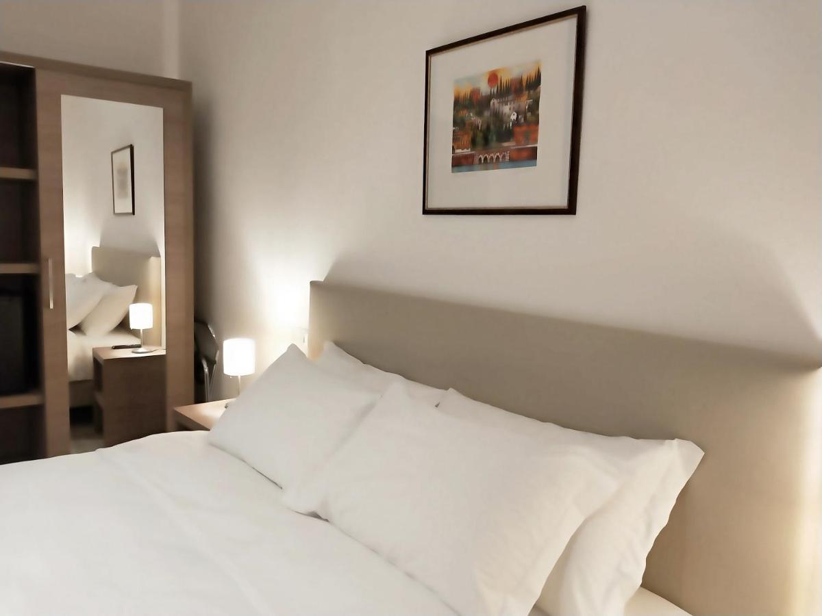 Via Poma Apartments&Rooms Verona Kültér fotó