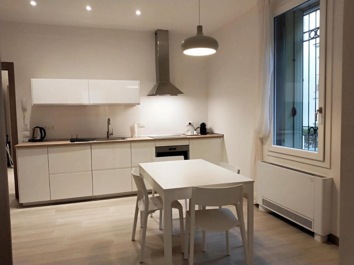 Via Poma Apartments&Rooms Verona Kültér fotó
